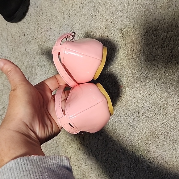 Disney pink Minnie Mouse shoes size 11 kids - Picture 5 of 12